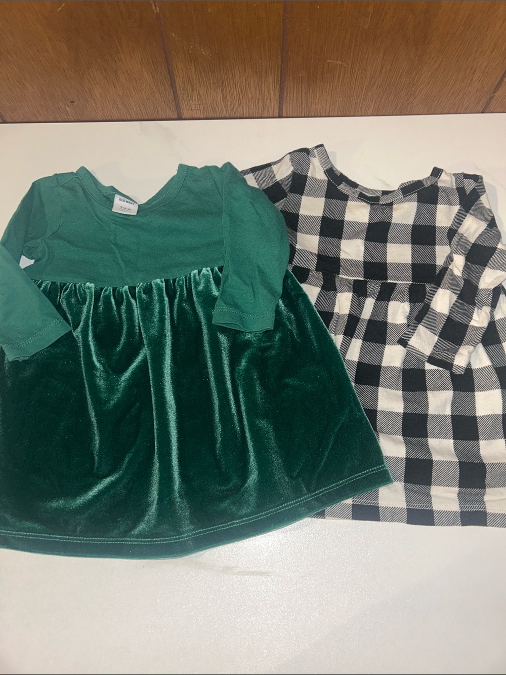 3/$25 Old Navy | Green Velvet & Buffalo Plaid Dress Bundle